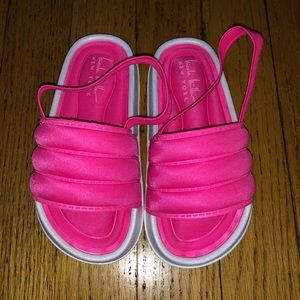 Nicole Miller slides size 9